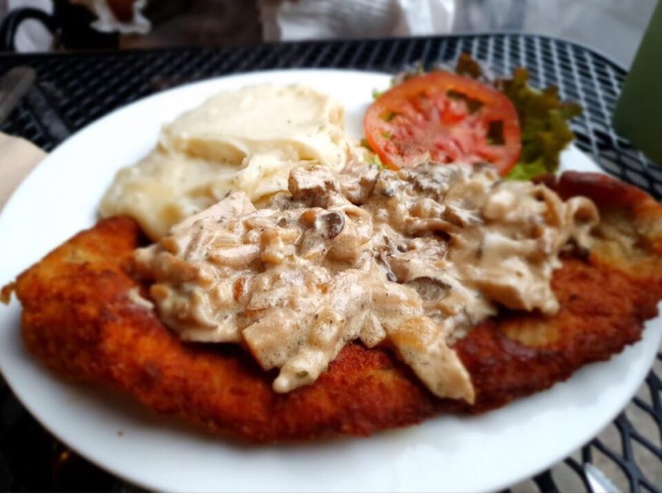 Jäeger Schnitzel AUTHENTIC GERMAN FOOD IN SEOUL